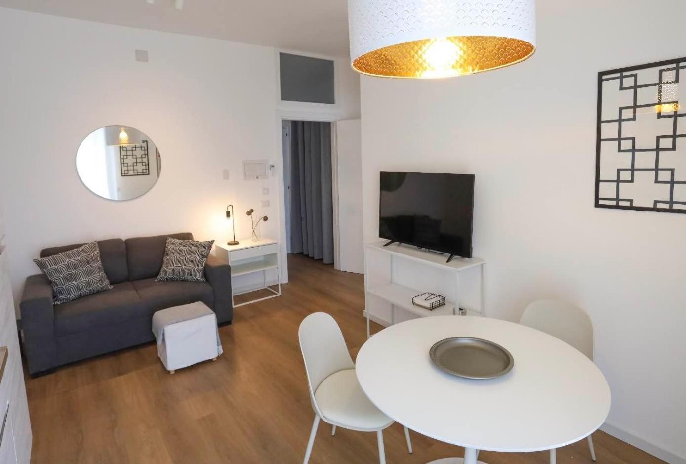 Lapigna Apartment Валенцано Екстериор снимка