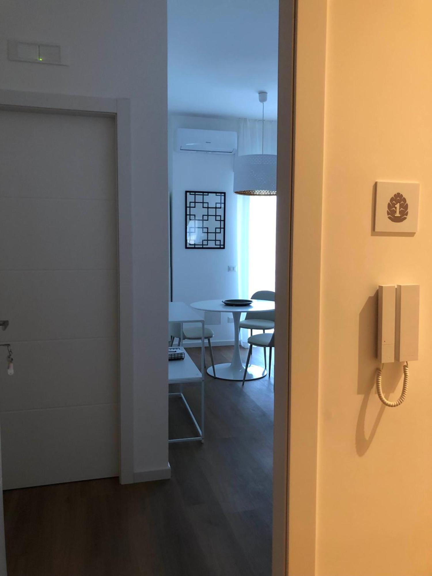 Lapigna Apartment Валенцано Екстериор снимка