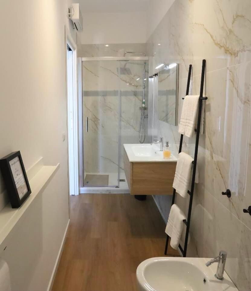 Lapigna Apartment Валенцано Екстериор снимка